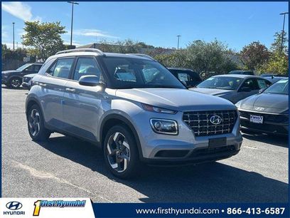 New 2025 Hyundai Venue SEL