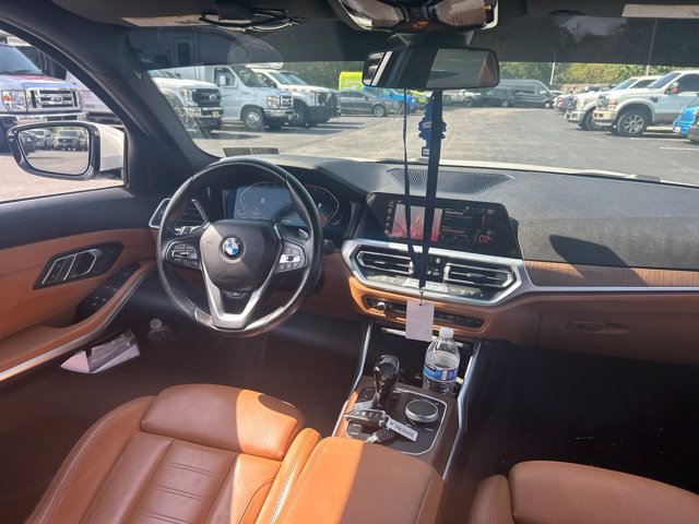 Used 2020 BMW 330i xDrive Sedan w/ Premium Package AWD/4WD image 16