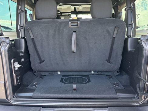 Used 2021 Jeep Wrangler Sport image 25