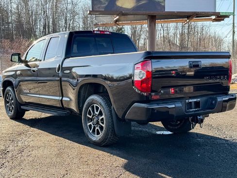 Used 2020 Toyota Tundra Limited w/ Limited Premium Package image 4