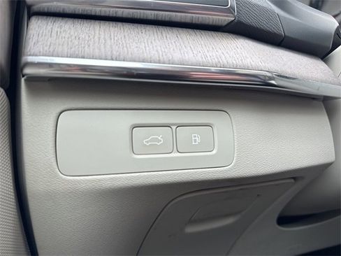 Used 2024 Volvo XC90 T8 Core w/ Protection Package Premier image 13