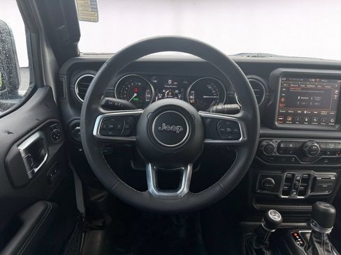 Used 2023 Jeep Wrangler Unlimited Sahara w/ Cold Weather Group AWD/4WD image 12