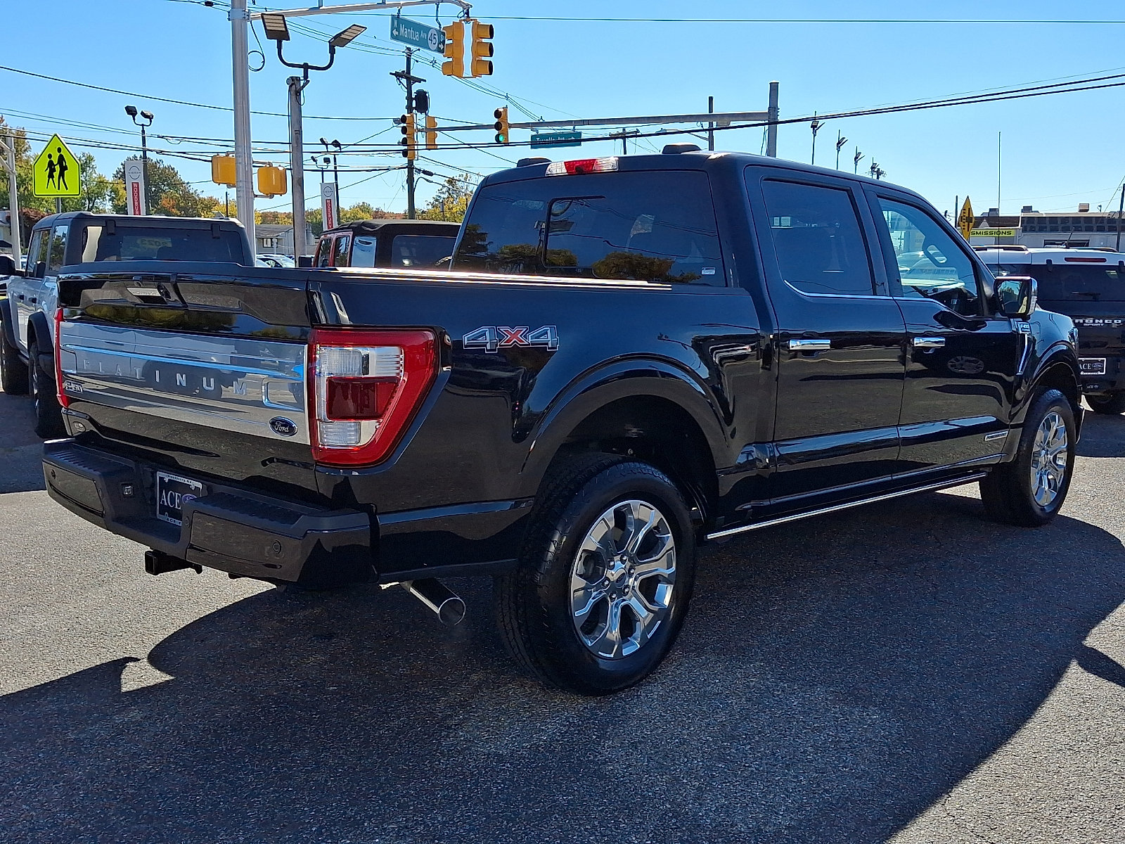 Certified 2021 Ford F150 Platinum w/ Trailer Tow Package AWD/4WD image 4