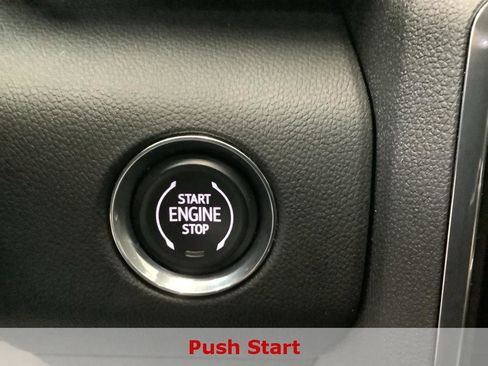 Used 2025 GMC Acadia Elevation image 19