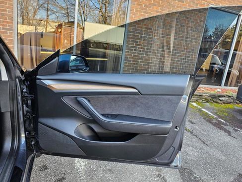 Used 2022 Tesla Model 3 image 53