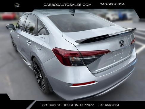 Used 2025 Honda Civic Sport image 3