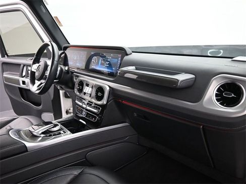 Used 2021 Mercedes-Benz G 550 w/ AMG Line image 27
