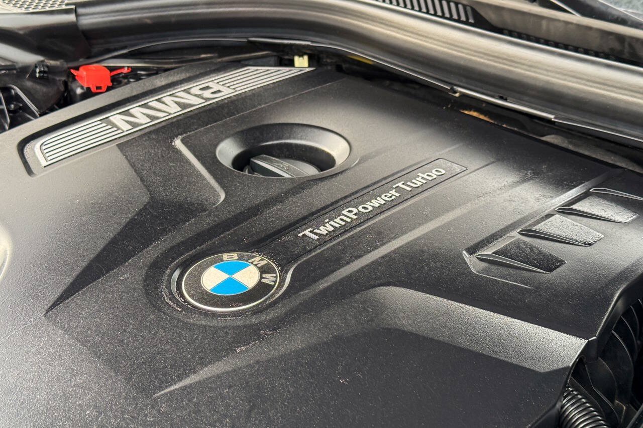 Used 2018 BMW 530i xDrive AWD/4WD image 37