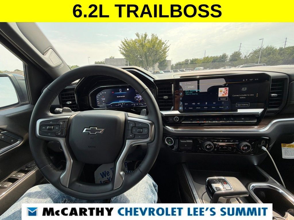 Used 2023 Chevrolet Silverado 1500 LT Trail Boss w/ Convenience Package II AWD/4WD image 24