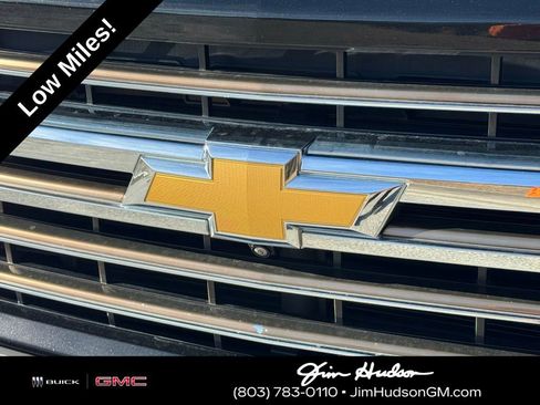 Used 2022 Chevrolet Silverado 2500 High Country w/ Z71 Off-Road Package image 8