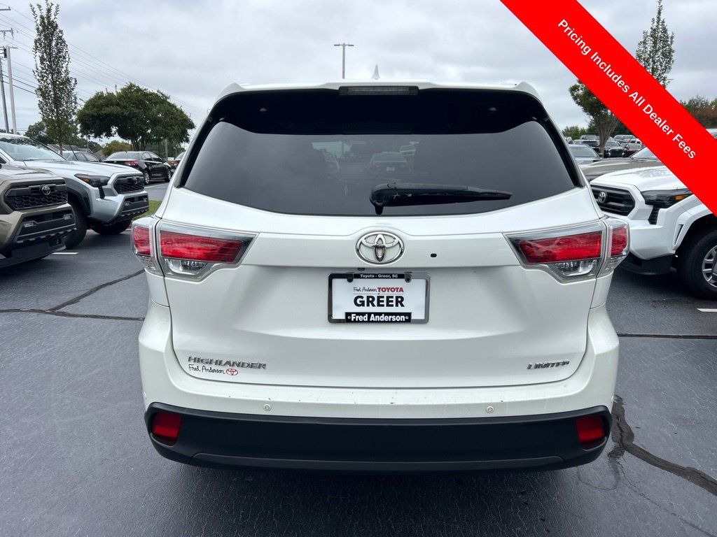 Used 2016 Toyota Highlander Limited Platinum FWD image 22