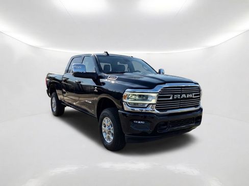 Used 2024 RAM 2500 Laramie AWD/4WD image 3