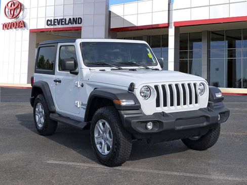 Used 2021 Jeep Wrangler Sport AWD/4WD image 2