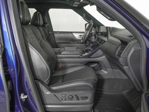 Used 2025 INFINITI QX80 Autograph image 9