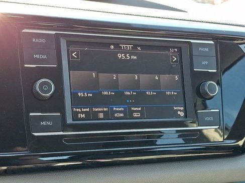 Used 2024 Volkswagen Taos S image 21