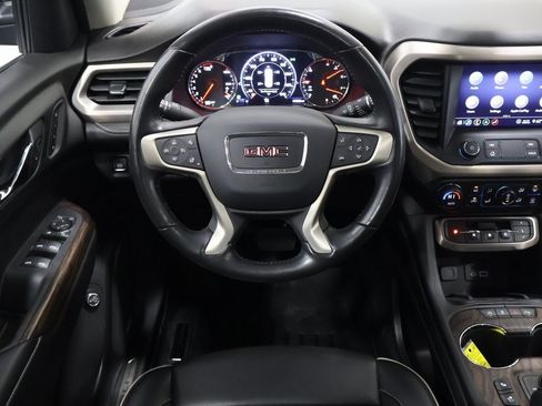 Used 2020 GMC Acadia Denali w/ Denali Ultimate Package image 16