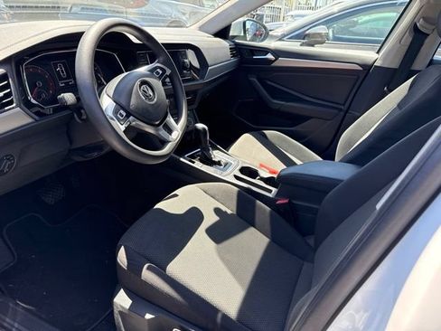 Used 2019 Volkswagen Jetta S w/ Driver Assistance Package FWD image 4