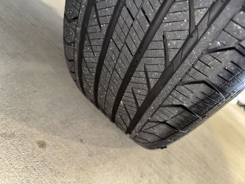 Certified 2025 BMW X2 xDrive28i image 37