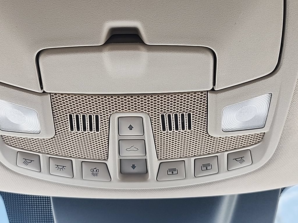 Used 2019 Ford Expedition Limited w/ Equipment Group 302A AWD/4WD image 42