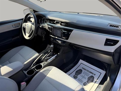 Used 2015 Toyota Corolla LE image 23