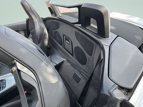 Used 2021 BMW Z4 M40i w/ Premium Package image 17