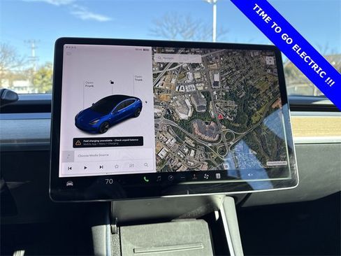 Used 2018 Tesla Model 3 Long Range image 14