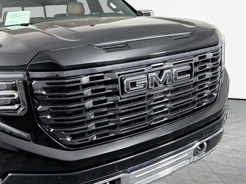 Certified 2025 GMC Sierra 1500 Denali Ultimate AWD/4WD image 31