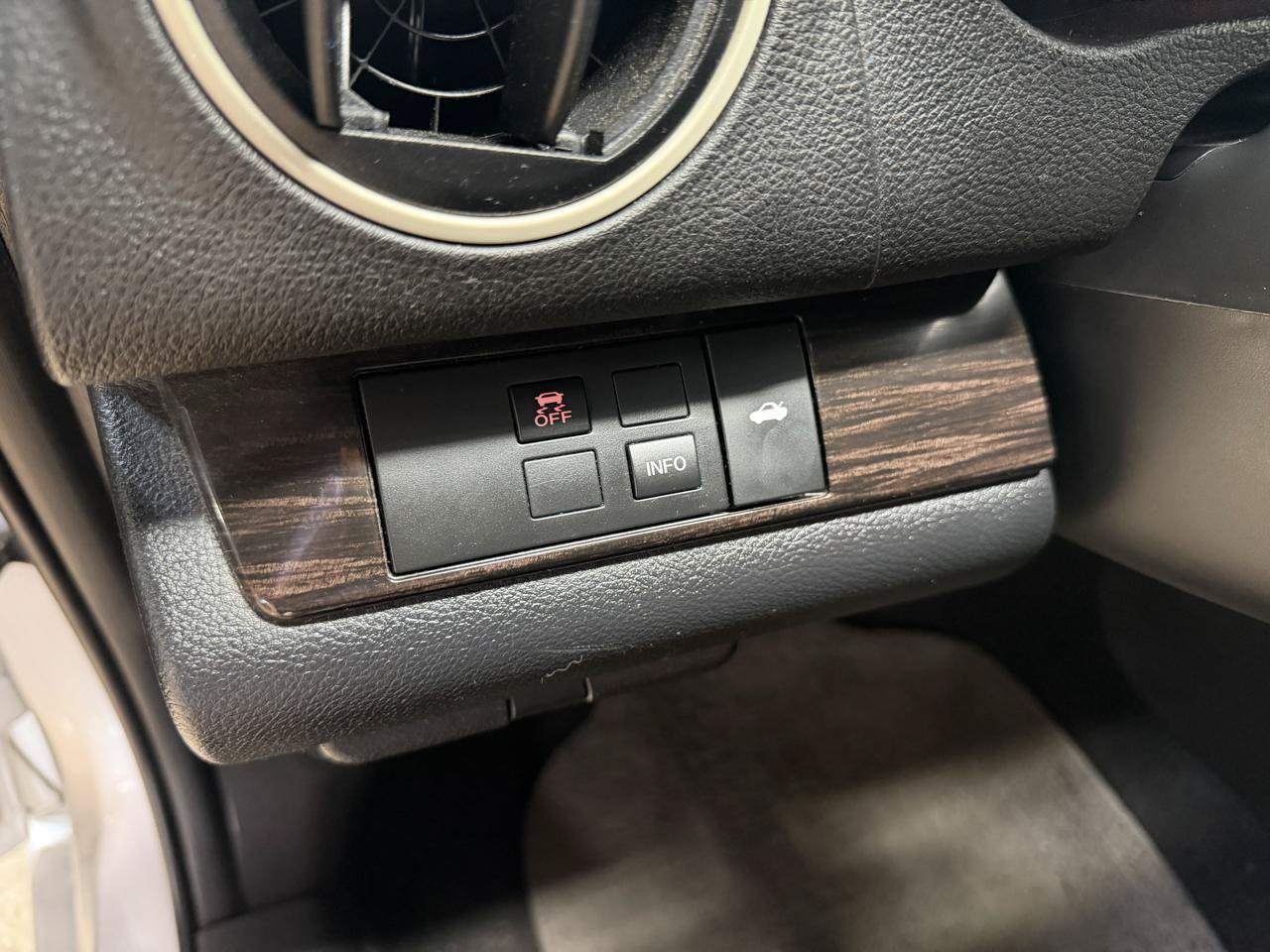 Used 2012 MAZDA MAZDA6 i Touring FWD image 26