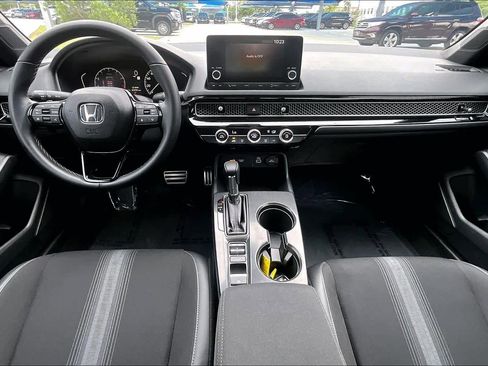 Used 2023 Honda Civic Sport image 16