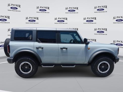 Certified 2023 Ford Bronco Badlands w/ Sasquatch Package AWD/4WD image 7