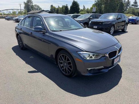 Used 2014 BMW 328i xDrive Sedan AWD/4WD image 2