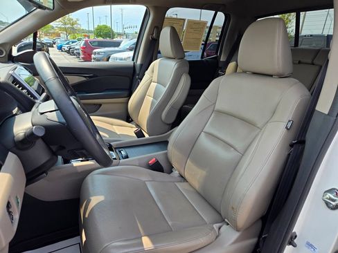 Used 2017 Honda Ridgeline RTL-E image 14