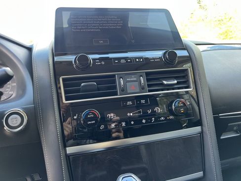 Used 2024 INFINITI QX80 Luxe image 25