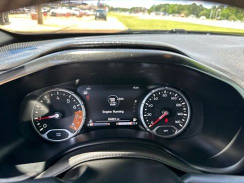 Used 2022 Jeep Renegade Altitude AWD/4WD image 16