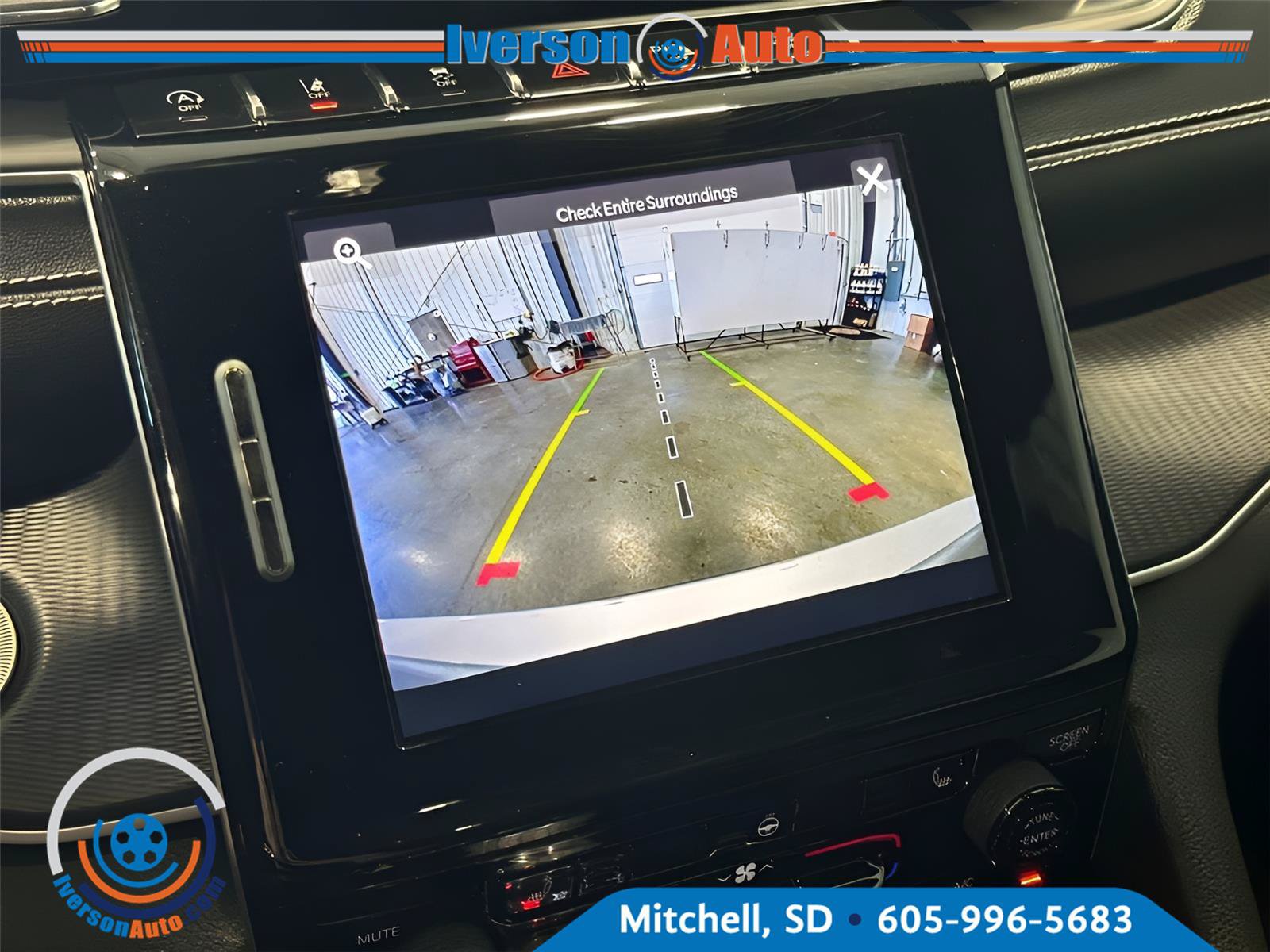 Used 2023 Jeep Grand Cherokee L Laredo AWD/4WD image 20