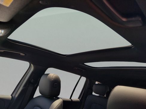 Certified 2026 Mercedes-Benz GLB 250 image 26