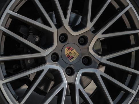 Used 2019 Porsche Cayenne AWD/4WD image 71
