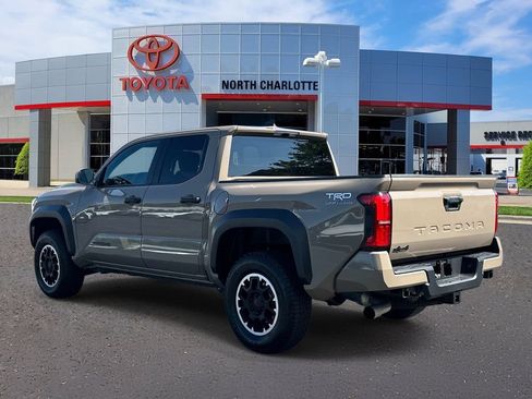 Used 2026 Toyota Tacoma TRD Off-Road AWD/4WD image 5