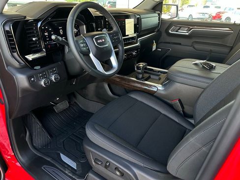 New 2026 GMC Sierra 1500 Elevation image 9