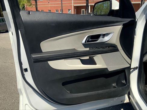 Used 2016 Chevrolet Equinox LT w/ Convenience Package image 22