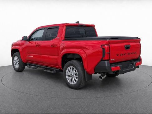 Used 2024 Toyota Tacoma SR5 AWD/4WD image 4