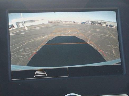 Used 2023 Chevrolet Equinox LT image 6