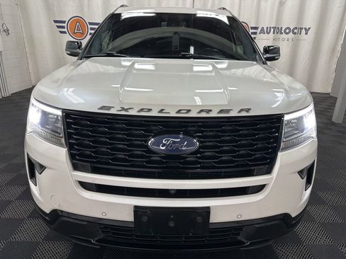 Used 2018 Ford Explorer Sport w/ Equipment Group 401A image 3