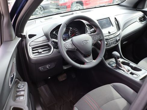 Used 2023 Chevrolet Equinox RS w/ LPO, Floor Liner Package image 13