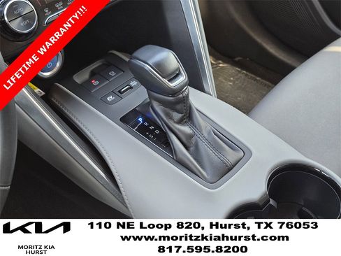 Used 2021 Toyota Venza LE image 9