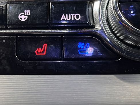 Used 2023 Lincoln Aviator Reserve w/ Equipment Group 201A AWD/4WD image 44