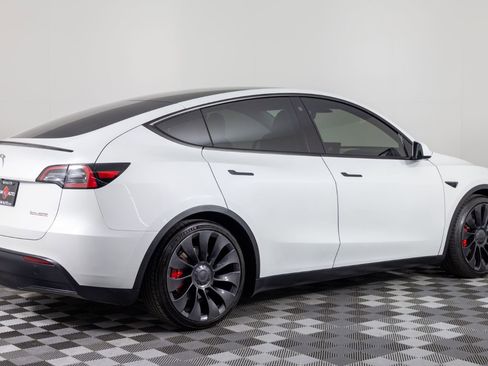 Used 2023 Tesla Model Y Long Range image 8