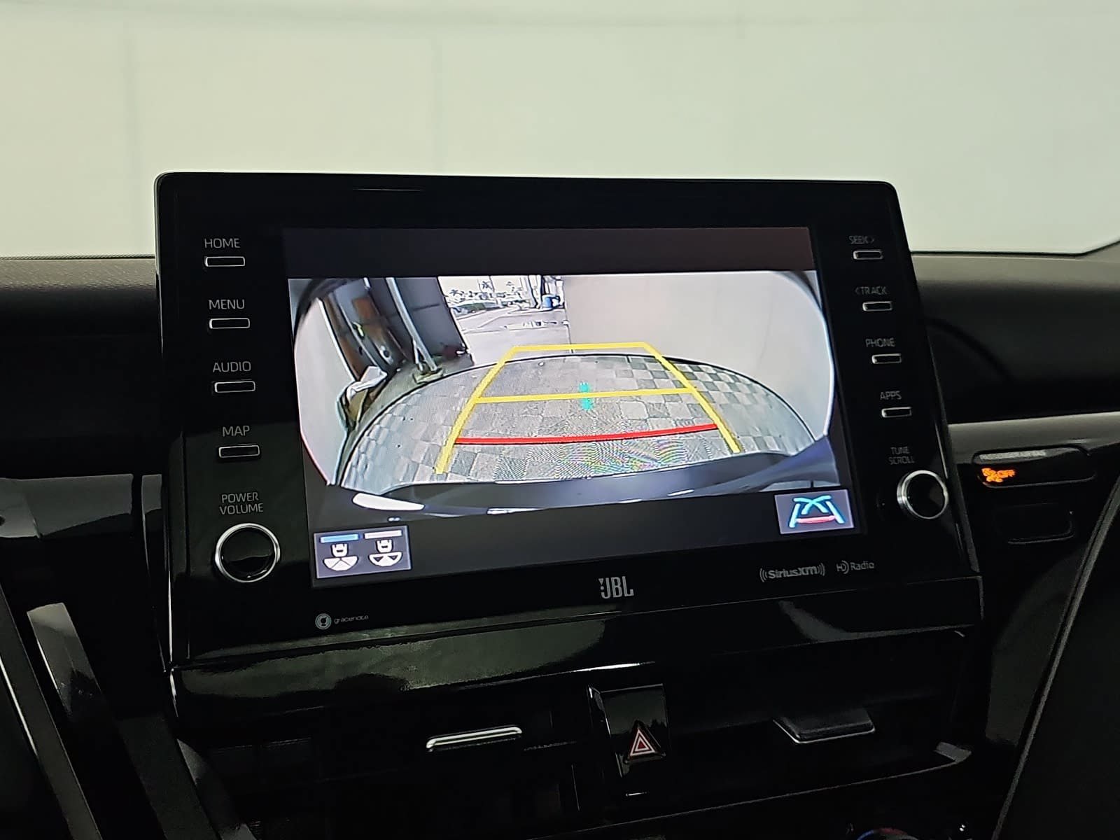 Used 2022 Toyota Camry XLE FWD image 22
