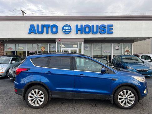 Used 2019 Ford Escape SEL FWD image 9