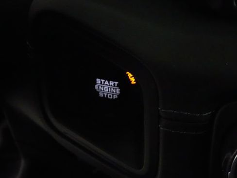 Certified 2025 Jeep Wrangler Unlimited Rubicon 4xe image 9